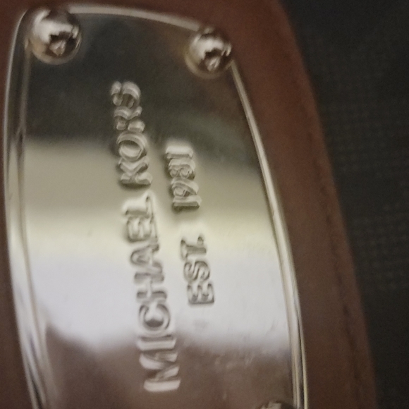 Michael Kors Hamilton Purse AND wallet EUC - Picture 2 of 7